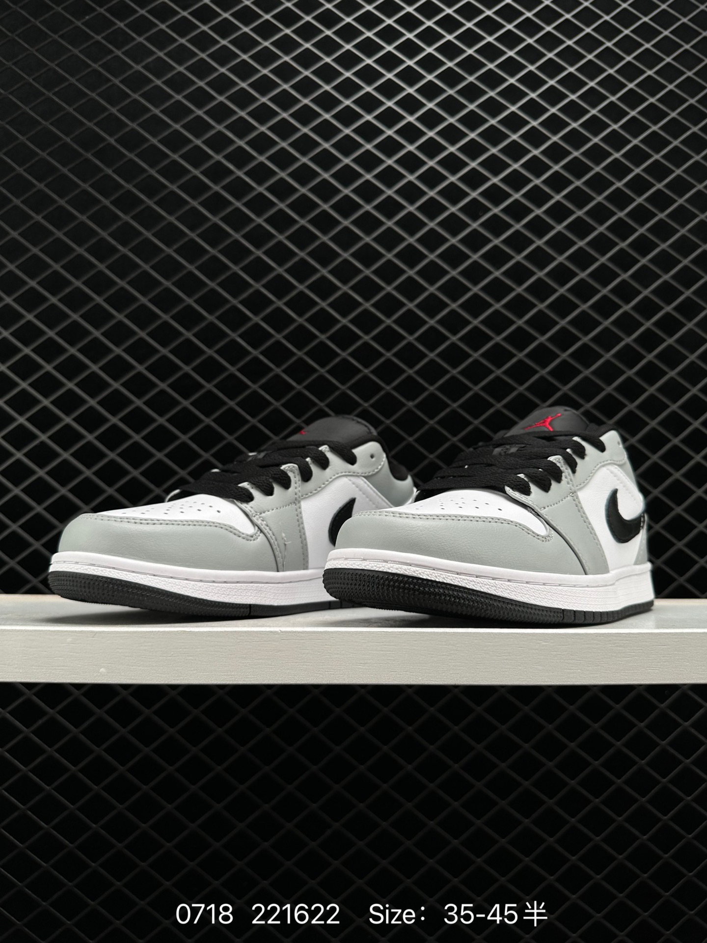 Nike Air Jordan 1 Low AJ1